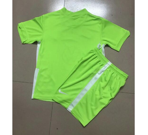 2020-21 Wolfsburg Kids Home Green Soccer Kits Shirt With Shorts - Click Image to Close
